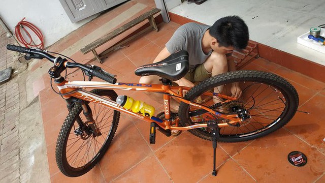 Cậu bé 13 tuổi được tặng xe đạp mới sau câu chuyện vượt 100 km xuống Hà Nội thăm em trai - Ảnh 5.