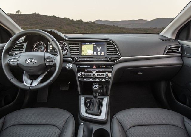 Đánh giá Hyundai Elantra 2019 sắp về Việt Nam: Đây là những lý do khiến Mazda3 phải lo sợ - Ảnh 6.