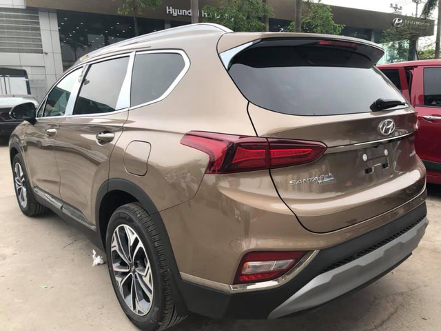 Hyundai Santa Fe 2019 full option đã về tới đại lý, giá bán chênh hơn 20 triệu đồng - Ảnh 3.