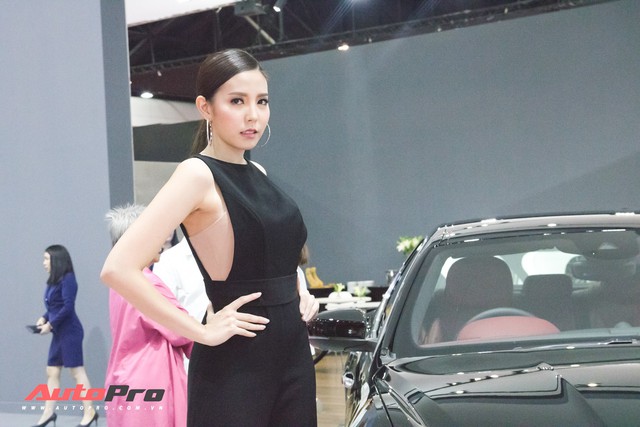 Dàn bóng hồng tỏa sáng tại Bangkok International Motor Show 2019 - Ảnh 2.