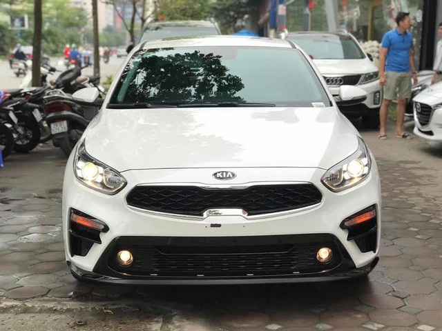 Kia Cerato 2019 vừa mua hơn một tháng đã rao bán giá 680 triệu đồng, nhiều người cho là không hợp lý - Ảnh 2. Kia Cerato 2019 vừa mua hơn một tháng đã rao bán giá 680 triệu đồng, nhiều người cho là không hợp lý - Ảnh 2.