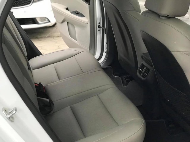 Kia Cerato 2019 vừa mua hơn một tháng đã rao bán giá 680 triệu đồng, nhiều người cho là không hợp lý - Ảnh 10. Kia Cerato 2019 vừa mua hơn một tháng đã rao bán giá 680 triệu đồng, nhiều người cho là không hợp lý - Ảnh 10.