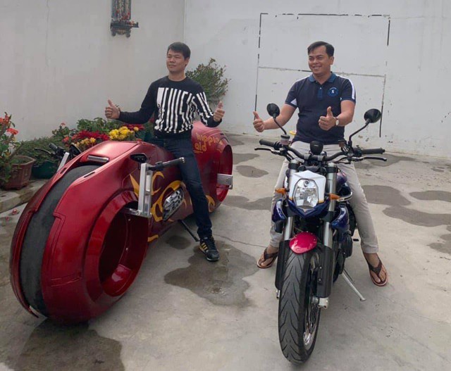 Bộ sưu tập mô tô tiền tỷ của người đàn ông đeo nhiều vàng nhất Việt Nam Phúc XO, dàn xe biển ngũ quỹ ít ai biết - Ảnh 2. Bộ sưu tập mô tô tiền tỷ của người đàn ông đeo nhiều vàng nhất Việt Nam Phúc XO, dàn xe biển ngũ quỹ ít ai biết - Ảnh 2.