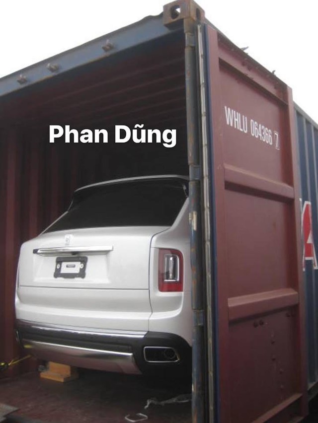 Siêu SUV Rolls-Royce Cullinan lần đầu lộ diện tại Việt Nam - Ảnh 2.