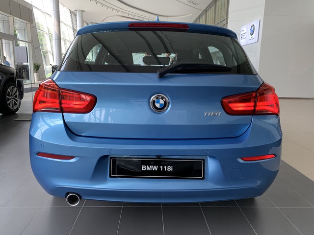 Khám phá BMW 118i chính hãng màu độc nhất Việt Nam - Ảnh 7.