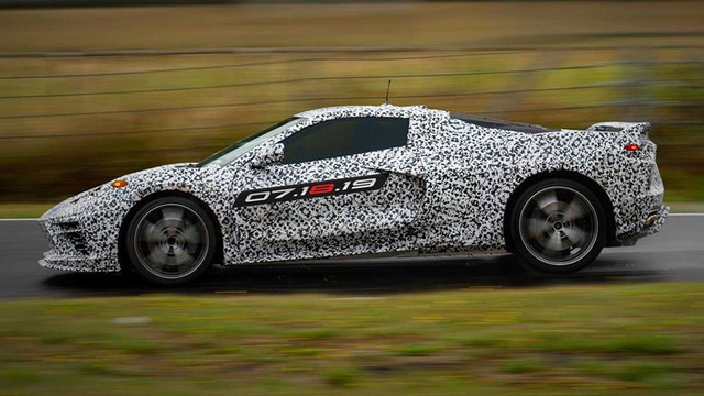 Chevrolet C8 Corvette bất ngờ lộ diện, chốt ngày ra mắt - Ảnh 1. Chevrolet C8 Corvette bất ngờ lộ diện, chốt ngày ra mắt - Ảnh 1.