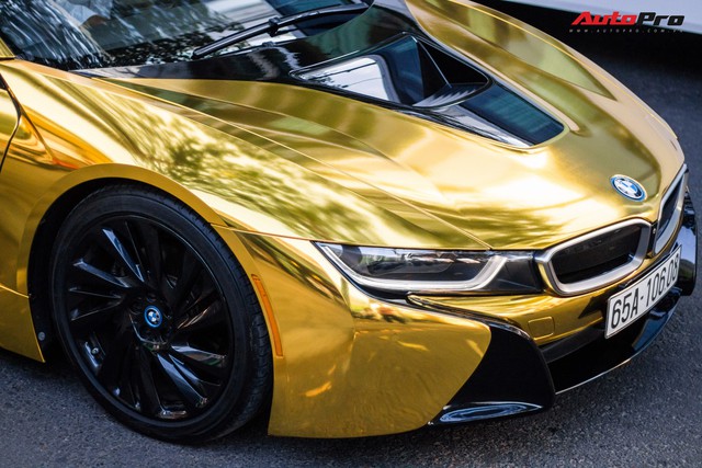 Dân chơi Sài Gòn mang BMW i8 đi đổi diện mạo phong cách nhà giàu Dubai - Ảnh 7.