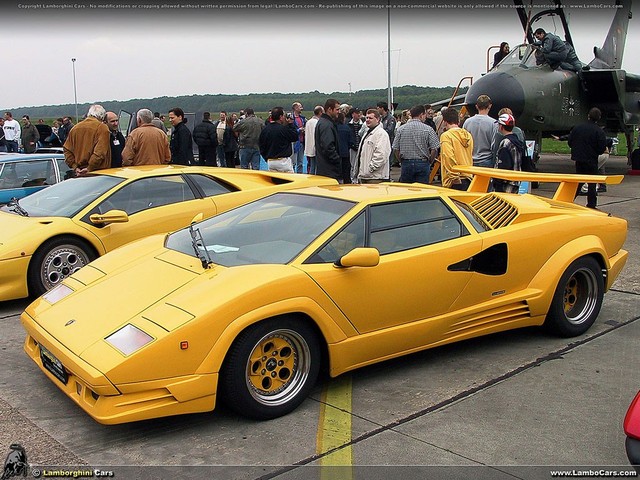 Chiếc Lamborghini Countach phiên bản đặc biệt này chỉ có giá 120 triệu đồng nhưng bạn có dám thử vận may? - Ảnh 1.