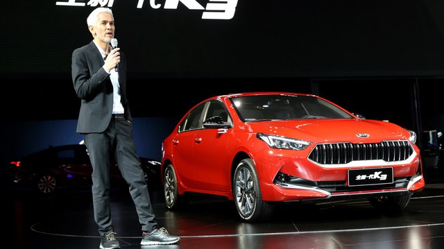 Kia Cerato tản nhiệt Maserati chính thức ra mắt