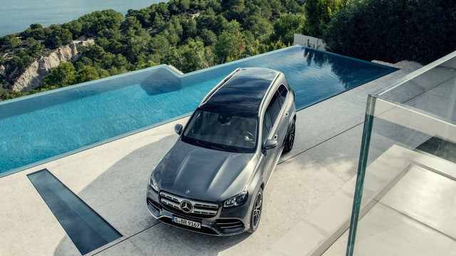 Khám phá Carwash Mode - Chế độ rửa xe của nhà giàu dùng Mercedes-Benz GLS 2020
