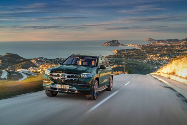 Trình diện Mercedes-Benz GLS thế hệ mới: Khi S-Class hoá SUV, áp lực của BMW X7 - Ảnh 1.