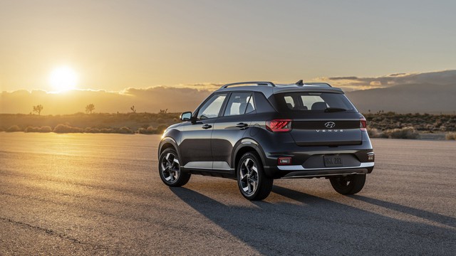 7 điểm cần biết về Hyundai Venue - Đàn em Kona nhìn như Audi nhưng lại lấy cảm hứng Range Rover