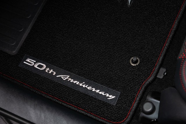 Nissan tổ chức sinh nhật 50 tuổi cho 370Z bằng phiên bản đặc biệt 50th Anniversary Edition 2020 - Ảnh 9.