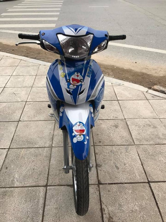 Chàng trai 23 tuổi bị bạn gái chia tay chỉ vì... chiếc xe máy dán hình Doraemon - Ảnh 3. Chàng trai 23 tuổi bị bạn gái chia tay chỉ vì... chiếc xe máy dán hình Doraemon - Ảnh 3.