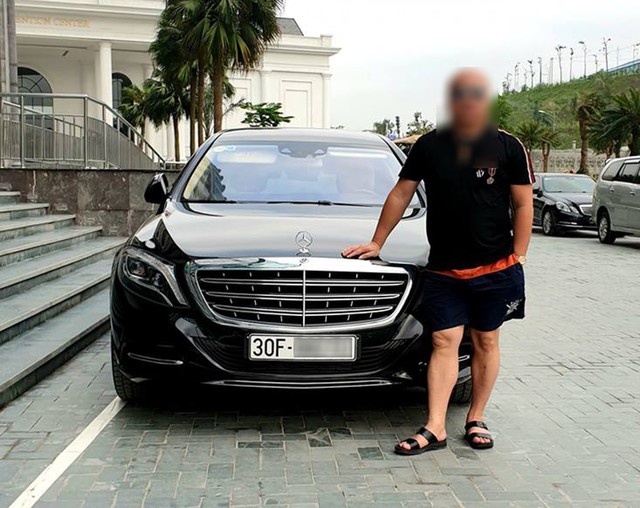 Mercedes-Maybach S600 Pullman thứ 2 Việt Nam chính thức có biển trắng - Ảnh 2.