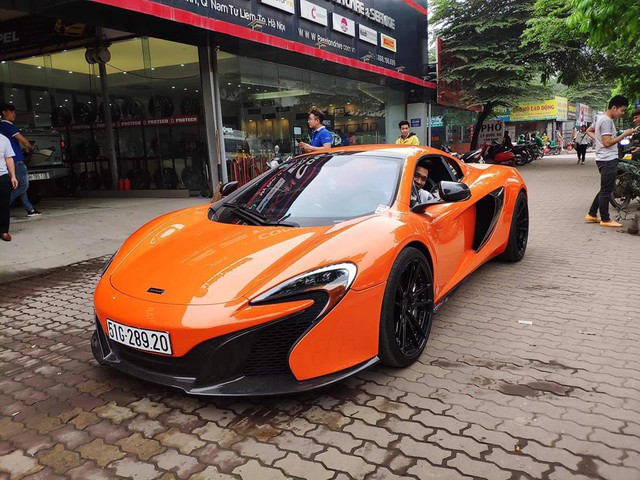 Siêu xe McLaren 650S Spider xuất hiện tại Hà Nội với chi tiết dễ gây nhầm lẫn với một chiếc nổi tiếng khác - Ảnh 1.
