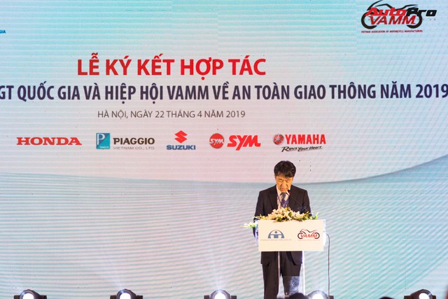 Các đại gia xe máy Việt Nam đua cải thiện an toàn giao thông trong nước - Ảnh 2.