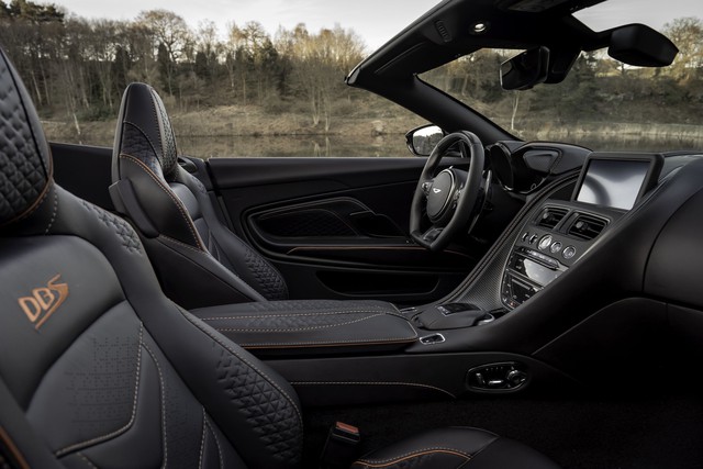 Aston Martin ra mắt xe mui trần mới: Trần xe 8 lớp, cam kết đóng mở tốt ít nhất 100.000 lần trong 10 năm sử dụng - Ảnh 5.