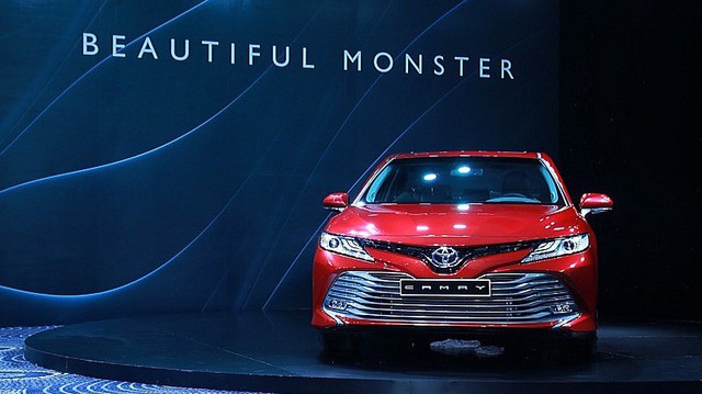 Lý giải mức giá bán của Toyota Camry 2019