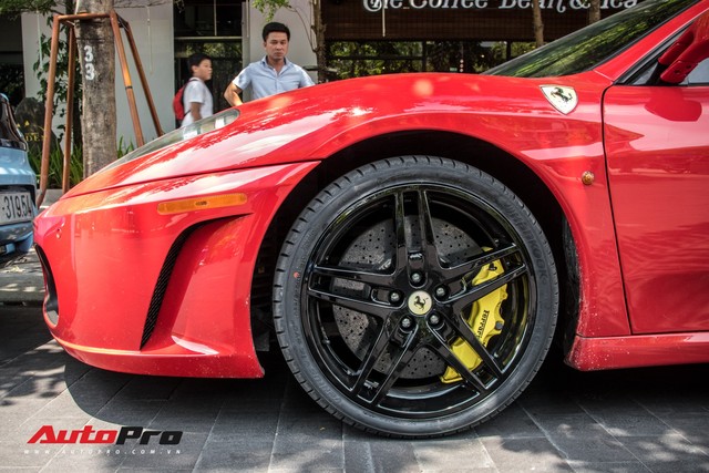 Hàng hiếm Ferrari F430 màu đỏ biển số Hải Phòng xuất hiện trên phố Sài Gòn với một sự khác biệt - Ảnh 4.