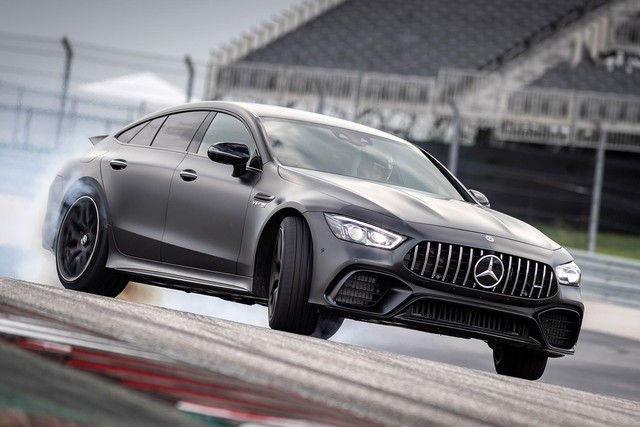 Mercedes-AMG sắp có thay đổi lớn, các fan tốc độ cần biết - Ảnh 1.