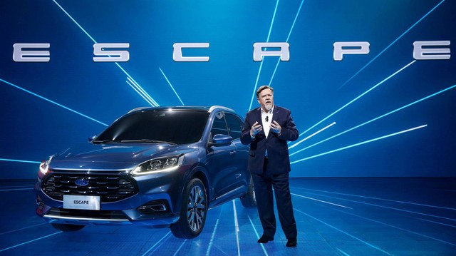 Ford Escape 2020 sẽ có bản trang bị đèn pha giống Porsche nhưng có 1 điều khiến fan Việt hụt hẫng