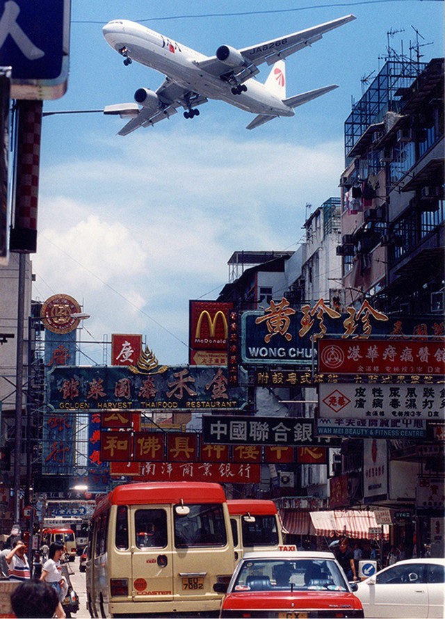 Kai Tak - Sân bay khó hạ cánh nhất thế giới, gắn liền với thời kỳ hoàng kim của Hồng Kông - Ảnh 1.