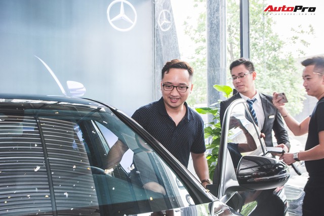 Gặp ‘Chủ tịch’ Đức SVM mua xe Mercedes 1,7 tỷ đồng và cái kết đừng đánh giá người khác qua vẻ ngoài - Ảnh 6.