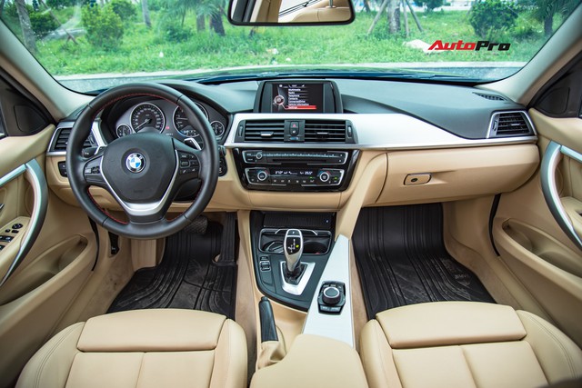 Hàng hiếm BMW 330i chỉ đắt hơn Toyota Camry 64 triệu đồng sau 43.000 km - Ảnh 6.