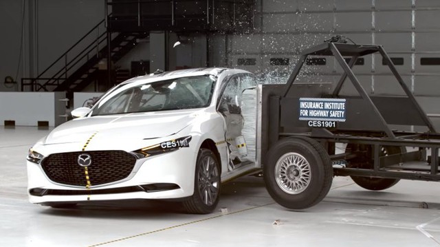 Đây là lý do mà người Việt càng thêm mong đợi Mazda3 mới