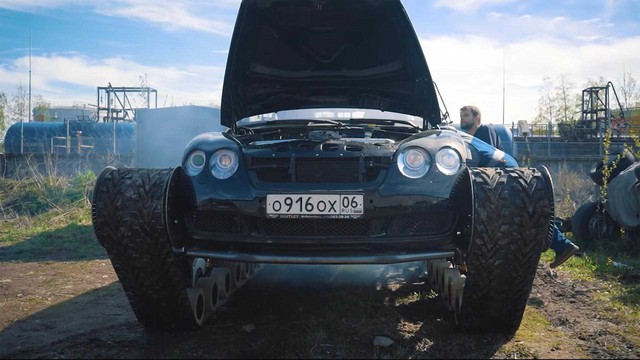 Dân chơi độ Bentley Continental GT thành xe tăng siêu sang - Ảnh 2.