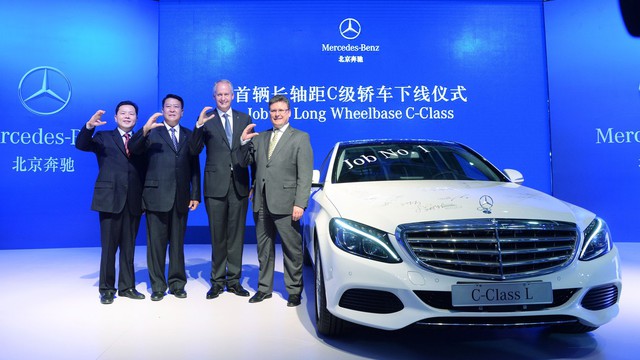 Sau Geely, thêm đại gia Trung Quốc muốn thâu tóm cổ phần hãng mẹ Mercedes