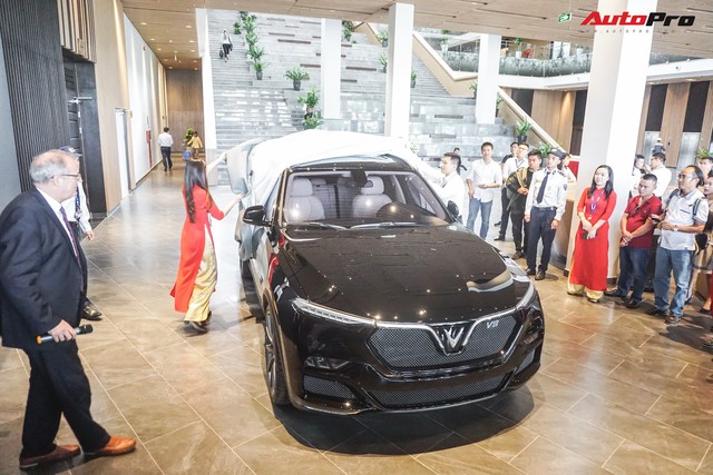 Khám phá chi tiết Lux V8 tại Hải Phòng - SUV mạnh nhất của VinFast không phải ai cũng mua được - Ảnh 1.