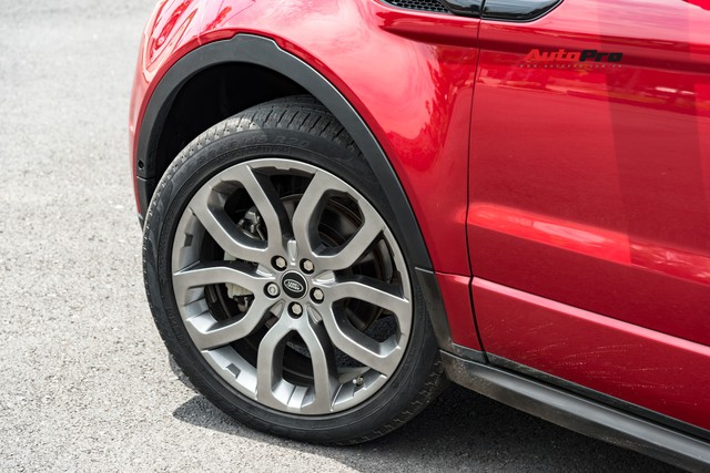Đại gia Việt mất gần 2 tỷ đồng sau 3 năm đầu sử dụng Range Rover Evoque ‘bản full’ - Ảnh 3. Đại gia Việt mất gần 2 tỷ đồng sau 3 năm đầu sử dụng Range Rover Evoque ‘bản full’ - Ảnh 3.
