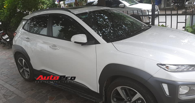 Vợ mang bầu chê xe ồn, soái ca Sài Gòn bán Hyundai Kona mới mua để lên đời Mercedes-Benz GLA - Ảnh 4.
