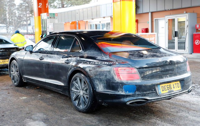 Bentley nhá hàng nội thất Flying Spur mới với điểm nhấn mới chưa từng xuất hiện - Ảnh 2. Bentley nhá hàng nội thất Flying Spur mới với điểm nhấn mới chưa từng xuất hiện - Ảnh 2.