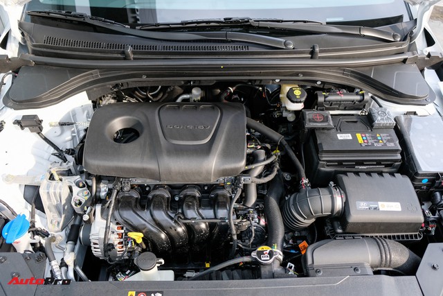 Cận cảnh Hyundai Elantra 2019 giá từ 580 triệu đồng đã về đại lý, phả hơi nóng lên Kia Cerato - Ảnh 8.