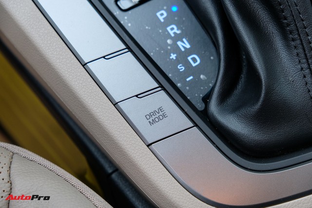 Cận cảnh Hyundai Elantra 2019 giá từ 580 triệu đồng đã về đại lý, phả hơi nóng lên Kia Cerato - Ảnh 11.