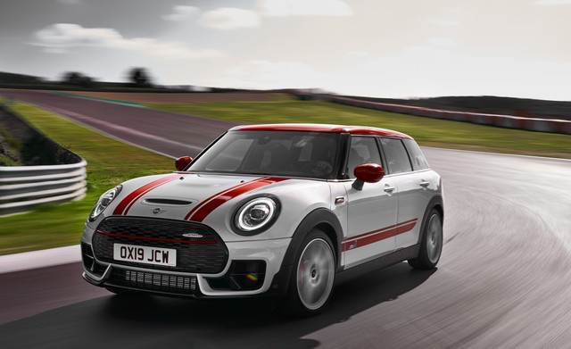 Lộ diện bộ đôi Mini Countryman và Clubman JCW 2020, công suất lên tới 301 mã lực - Ảnh 1.