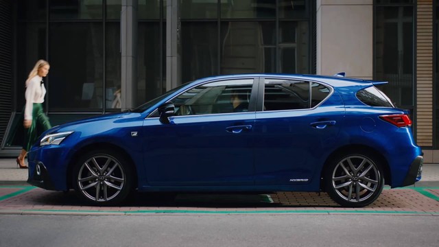 Lexus sẽ có xe giá rẻ mới, dùng khung gầm như Toyota Camry - Ảnh 1.