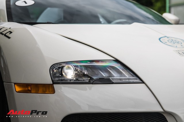Tóm gọn Bugatti Veyron 16.4 của ông Đặng Lê Nguyên Vũ đi đăng kiểm - Ảnh 21. Tóm gọn Bugatti Veyron 16.4 của ông Đặng Lê Nguyên Vũ đi đăng kiểm - Ảnh 21.
