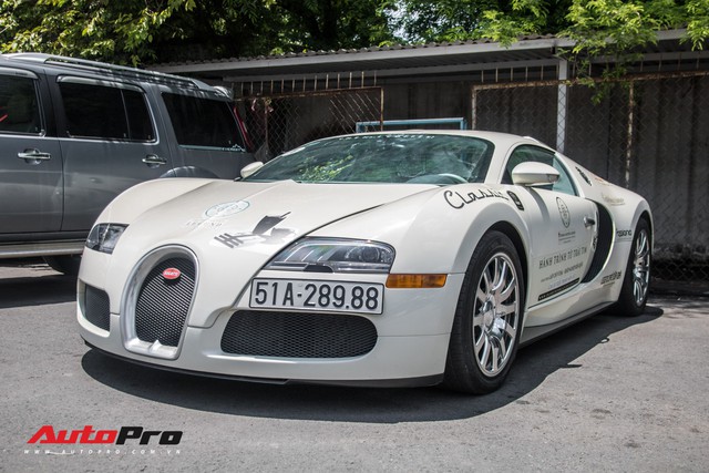 Tóm gọn Bugatti Veyron 16.4 của ông Đặng Lê Nguyên Vũ đi đăng kiểm - Ảnh 6.