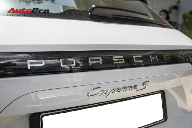 Cường Đô-la, Đàm Thu Trang mạnh tay chi hơn 7 tỷ đồng tậu Porsche Cayenne S thế hệ mới - Ảnh 11.