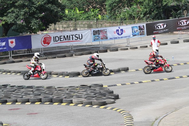 Công bố kết quả bất ngờ của Giải đua mô tô Việt Nam VMRC 2019 chặng 2 - Ảnh 2.