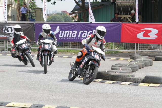 Công bố kết quả bất ngờ của Giải đua mô tô Việt Nam VMRC 2019 chặng 2 - Ảnh 1.