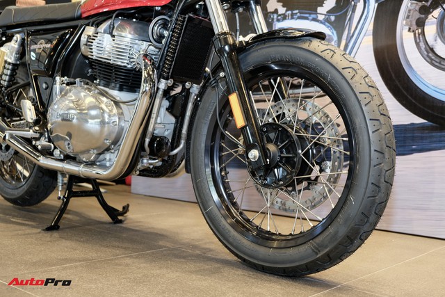 Royal Enfield giới thiệu cặp đôi mô tô cổ điển giá rẻ tại Sài Gòn, giá từ 173 triệu, đã có 14 khách đặt mua - Ảnh 6. Royal Enfield giới thiệu cặp đôi mô tô cổ điển giá rẻ tại Sài Gòn, giá từ 173 triệu, đã có 14 khách đặt mua - Ảnh 6.