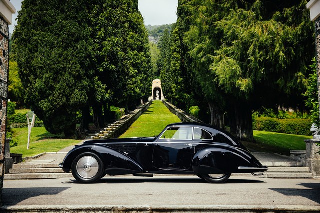 Mẫu xe cổ này vừa được bầu chọn thiết kế đẹp nhất tại sự kiện có cả Bugatti La Voiture Noire tham dự - Ảnh 4.