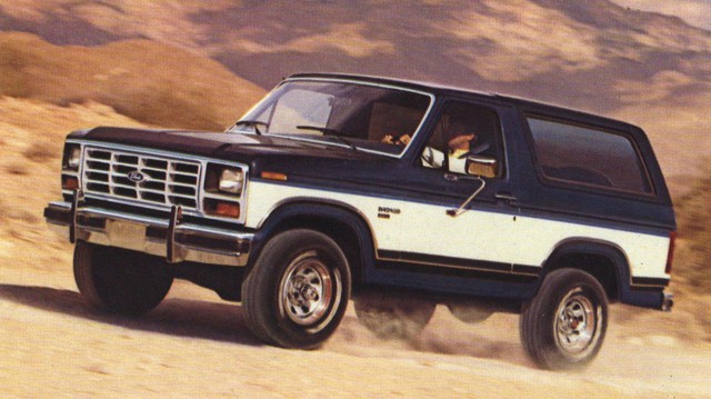 6 điểm cần biết về Ford Bronco ra mắt trong năm sau: Khung Ranger, dáng vuông như G-Class