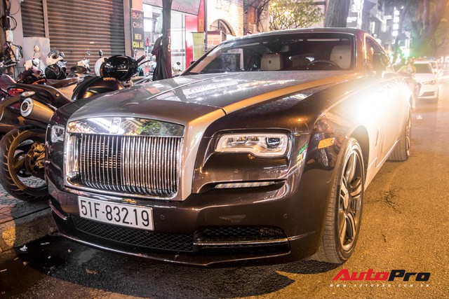 Bắt gặp Rolls-Royce hai cửa mới tậu của dân chơi đồng hồ tại Hà Nội - Ảnh 2. Bắt gặp Rolls-Royce hai cửa mới tậu của dân chơi đồng hồ tại Hà Nội - Ảnh 2.