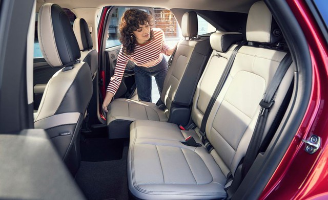 Ford Escape 2020 chốt giá, cao hơn Honda CR-V - Ảnh 4. Ford Escape 2020 chốt giá, cao hơn Honda CR-V - Ảnh 4.